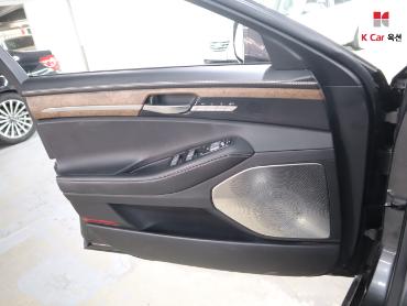2019 - genesis g90