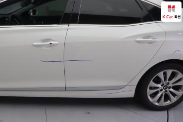 2011 - hyundai grandeur