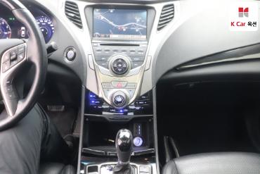 2011 - hyundai grandeur