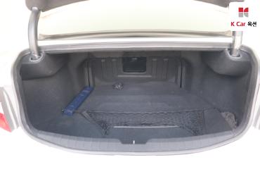 2011 - hyundai grandeur