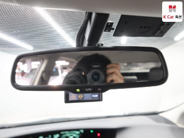2011 - toyota prius