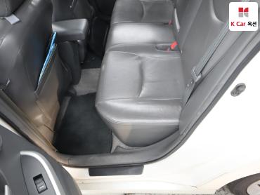 2011 - toyota prius