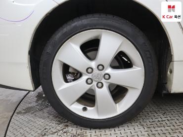2011 - toyota prius