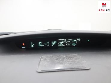 2011 - toyota prius