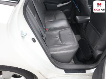 2011 - toyota prius