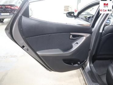 2011 - hyundai avante