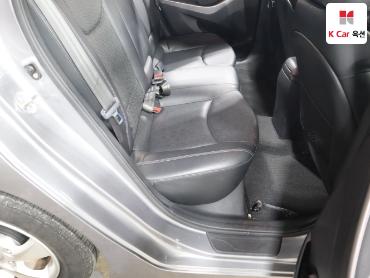 2011 - hyundai avante