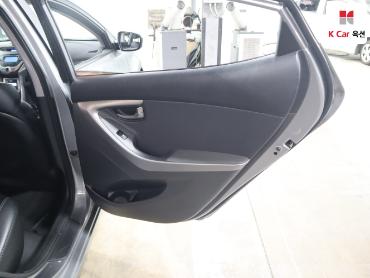 2011 - hyundai avante