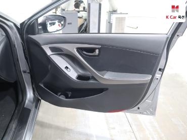 2011 - hyundai avante