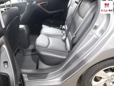 2011 - hyundai avante