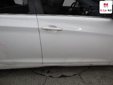 2014 - hyundai avante