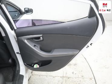 2014 - hyundai avante