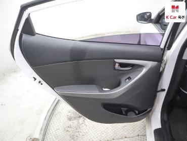 2014 - hyundai avante