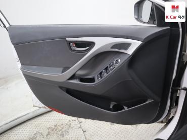 2014 - hyundai avante