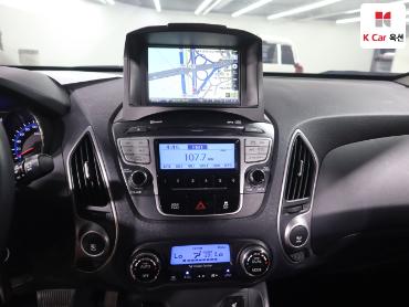 2011 - hyundai tucson