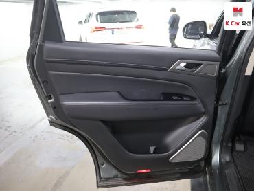 2018 - kg mobility (ssangyong) g4 rexton