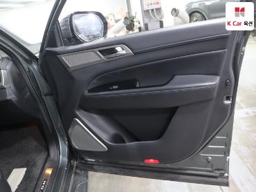 2018 - kg mobility (ssangyong) g4 rexton