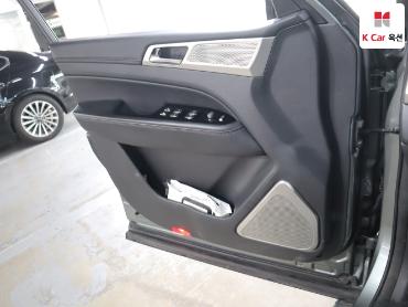 2018 - kg mobility (ssangyong) g4 rexton