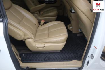 2017 - kia carnival