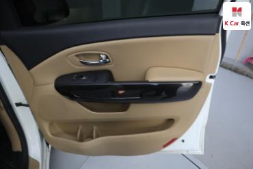 2017 - kia carnival