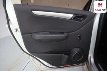 2010 - mercedes-benz b200