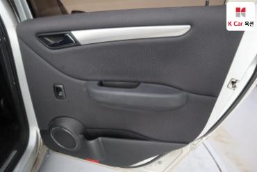 2010 - mercedes-benz b200