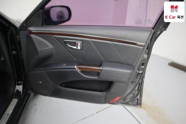 2011 - hyundai grandeur