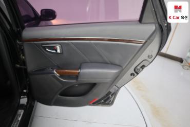 2011 - hyundai grandeur