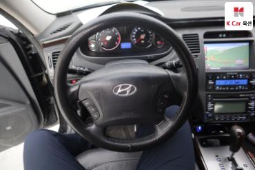 2011 - hyundai grandeur