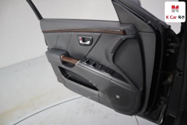 2011 - hyundai grandeur