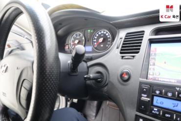 2011 - hyundai grandeur
