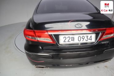 2011 - hyundai grandeur