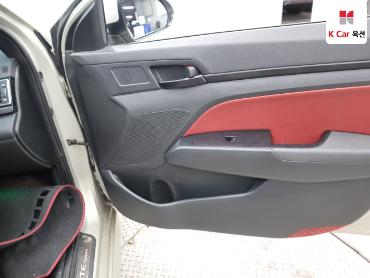 2017 - hyundai avante