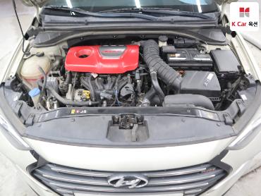2017 - hyundai avante