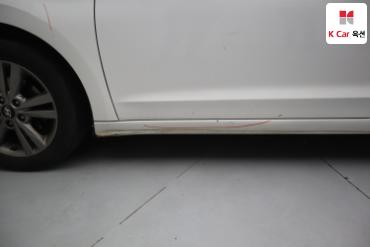 2017 - hyundai avante