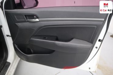 2017 - hyundai avante