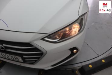 2017 - hyundai avante
