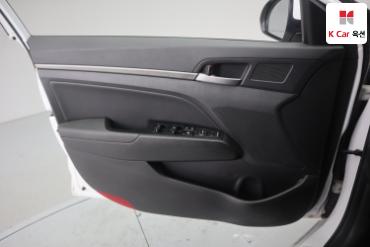 2017 - hyundai avante