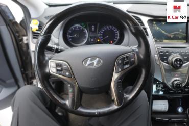 2012 - hyundai grandeur