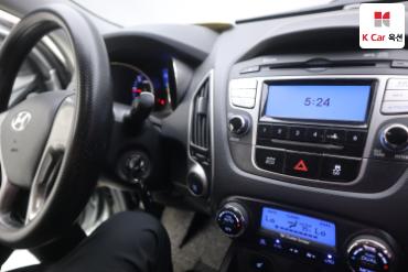2011 - hyundai tucson