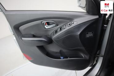 2011 - hyundai tucson