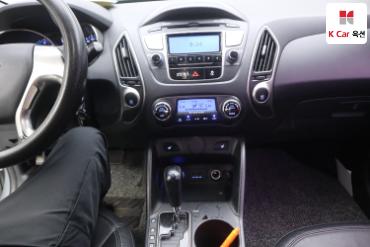 2011 - hyundai tucson