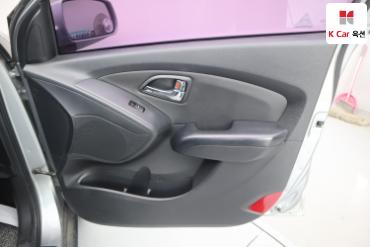2011 - hyundai tucson