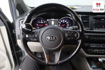 2020 - kia carnival