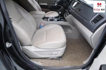 2020 - kia carnival