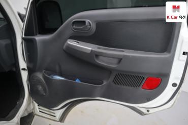 2020 - kia bongo iii