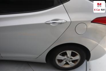 2013 - hyundai avante