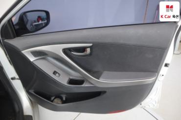 2013 - hyundai avante