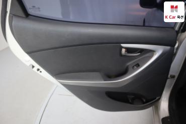 2013 - hyundai avante