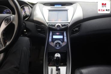 2013 - hyundai avante